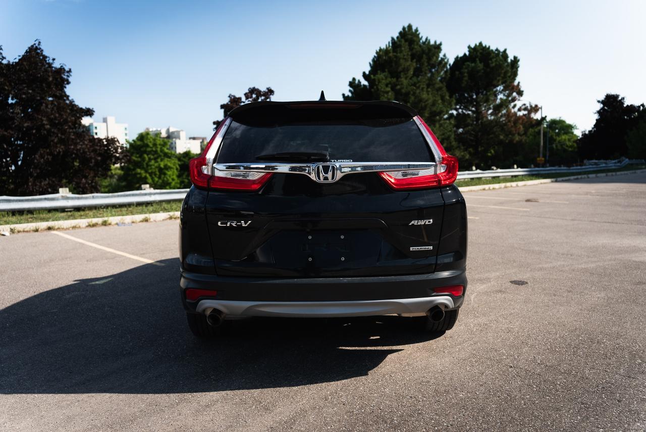 2017 Honda CR-V Touring AWD - Photo #5
