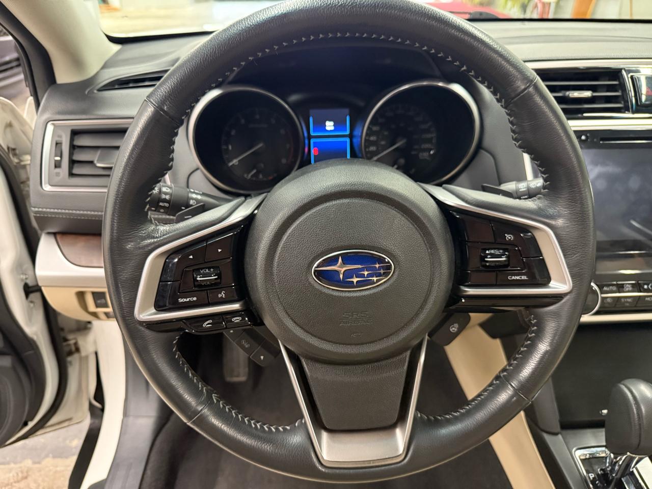2018 Subaru Outback LIMITED - Photo #18