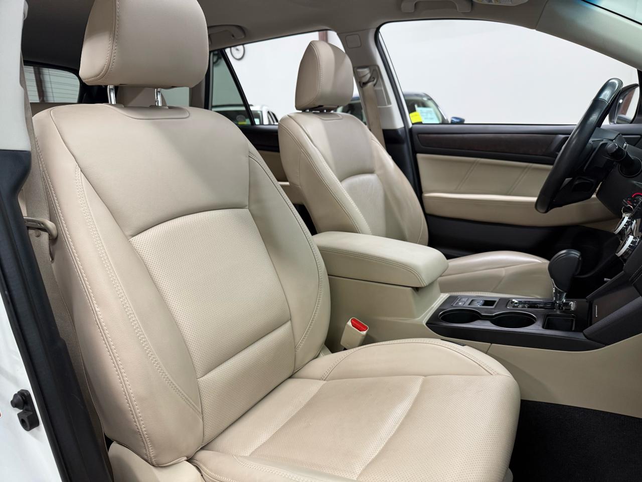 2018 Subaru Outback LIMITED - Photo #24