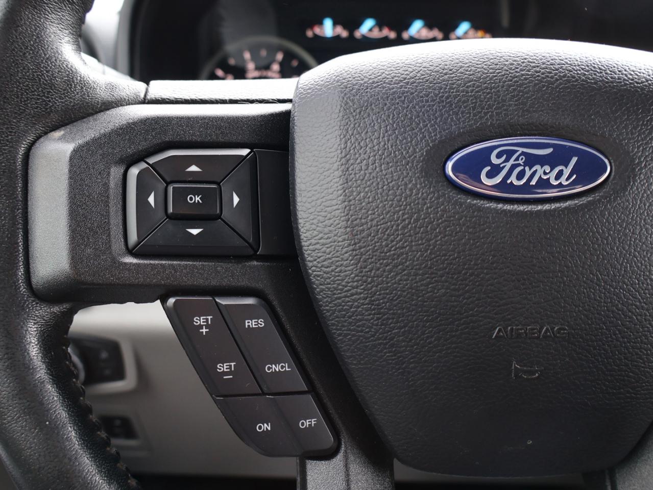 2019 Ford F-150 XTR CREW 4WD CERTIFIED *ACCIDENT FREE*FORD MAINTAIN* CAMERA BLUETOOTH CRUISE ALLOYS - Photo #29