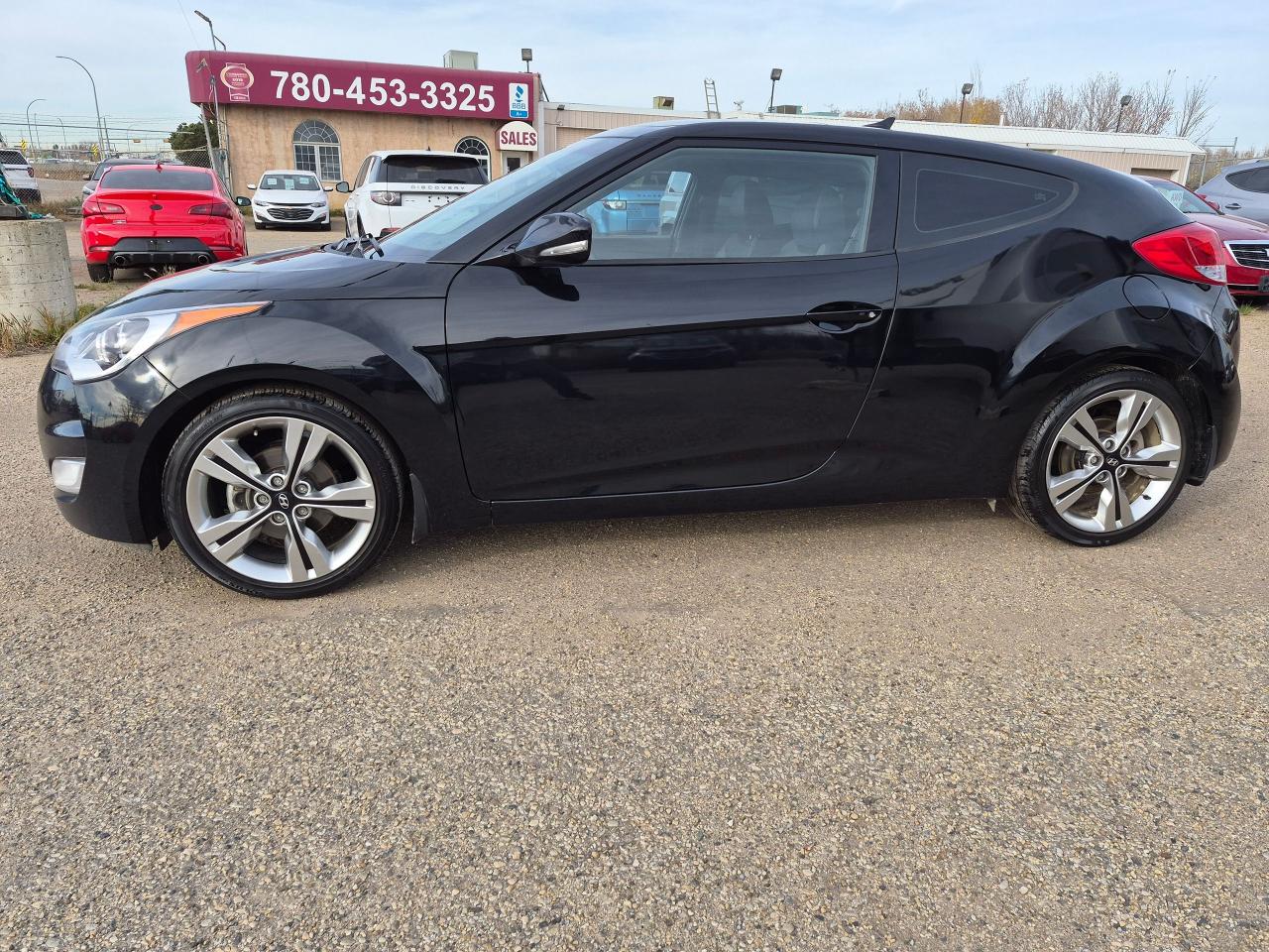 2016 Hyundai Veloster Tech, Leather, Sunroof, Remote, Nav, BU Cam, Htd S - Photo #5