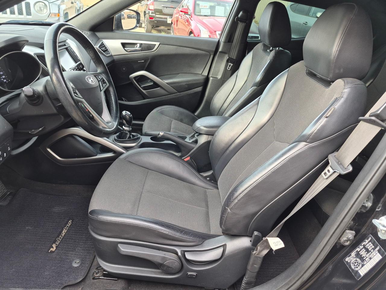 2016 Hyundai Veloster Tech, Leather, Sunroof, Remote, Nav, BU Cam, Htd S - Photo #15