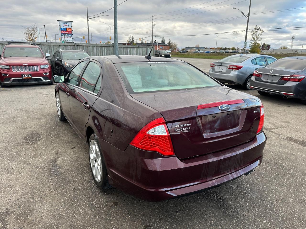 2011 Ford Fusion SE, 4 CYL, AUTO, ONLY 48,000KMS, CERTIFIED - Photo #3