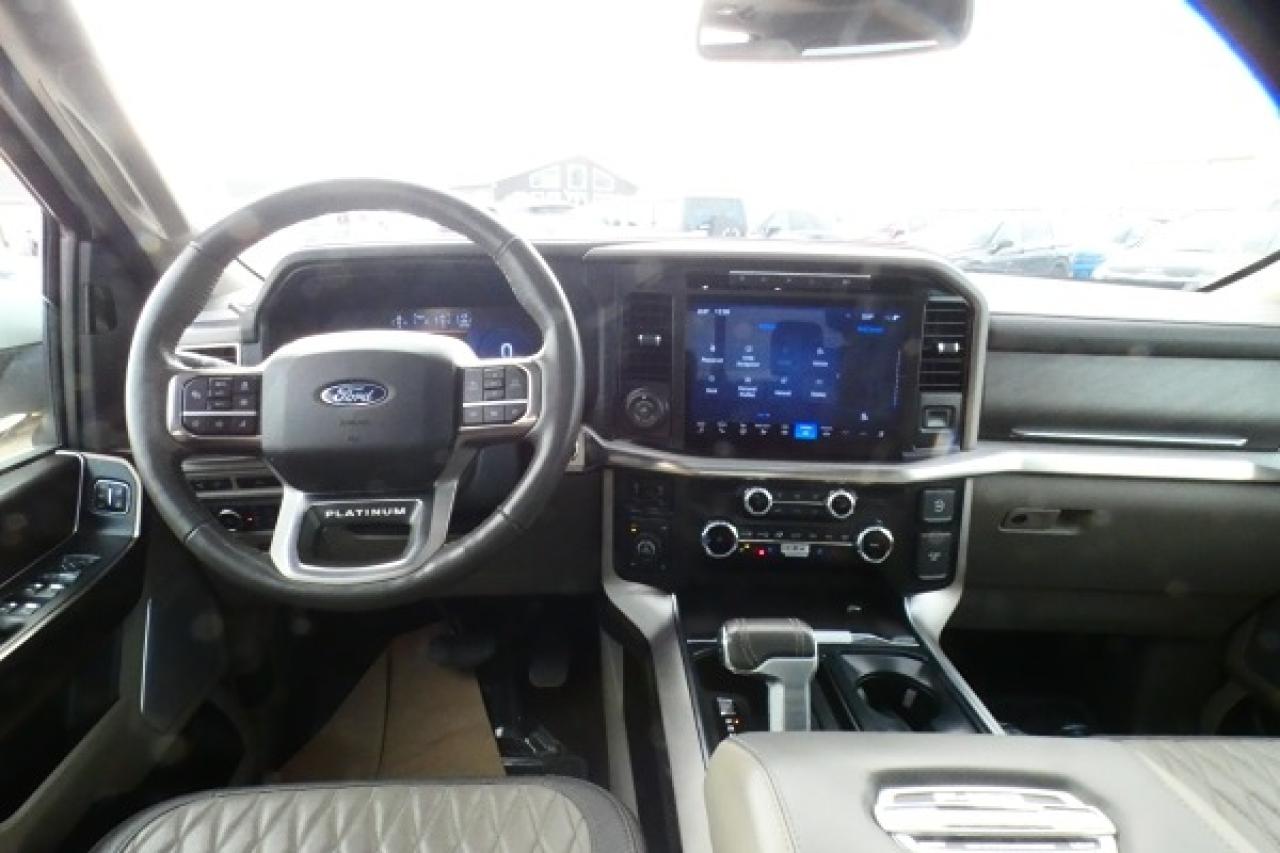 2024 Ford F-150 Platinum w/H&C L, pano S/R, NAV, BUC, PRB, HUD - Photo #11