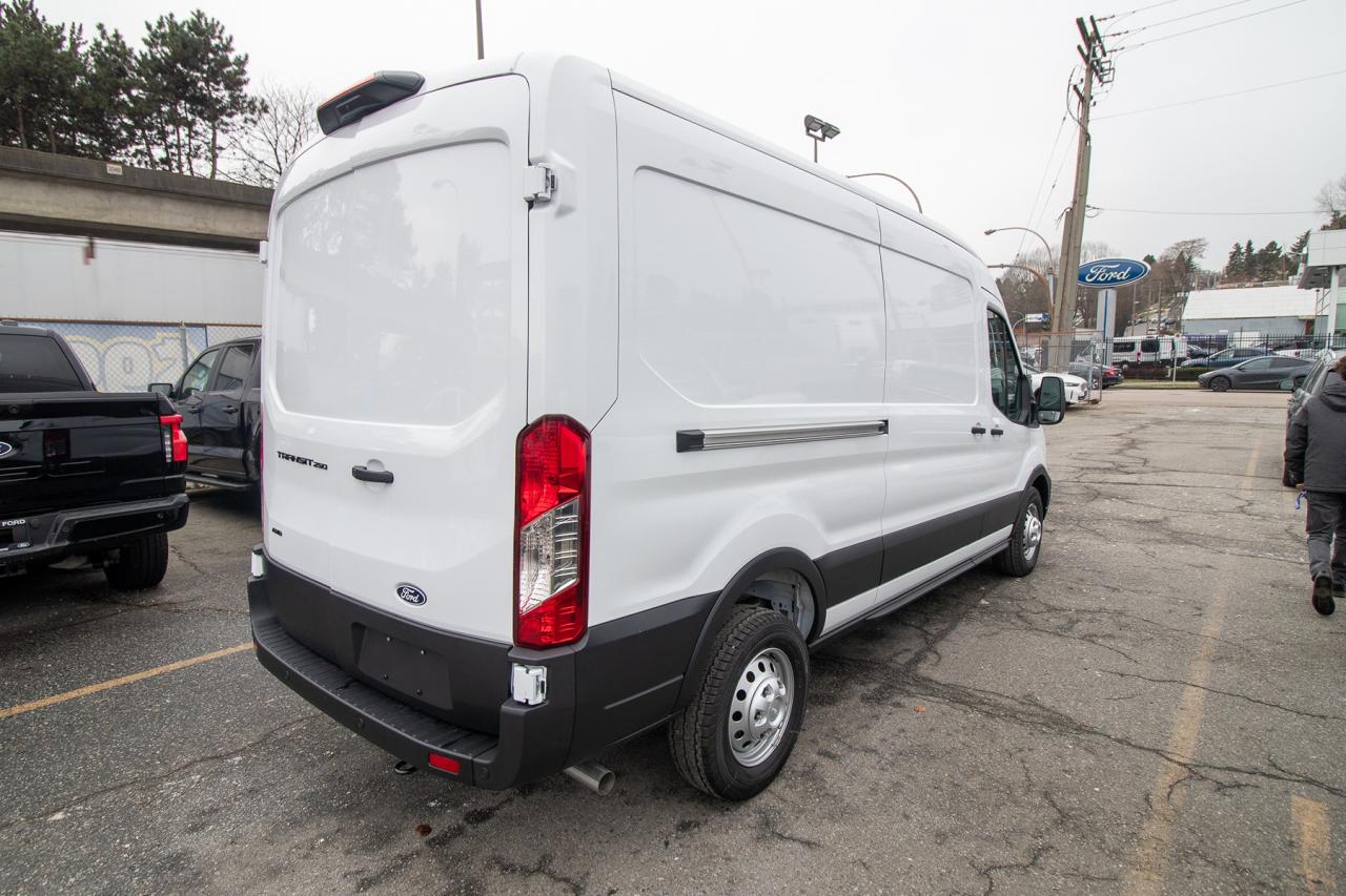 2026 Ford Transit Cargo Van T-250 148" MED RF 9070 GVWR AWD Photo4