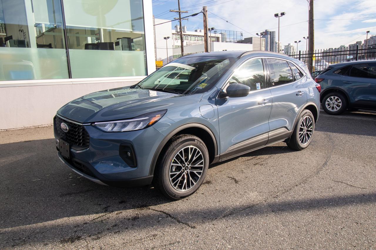 2026 Ford Escape PHEV FWD Photo1