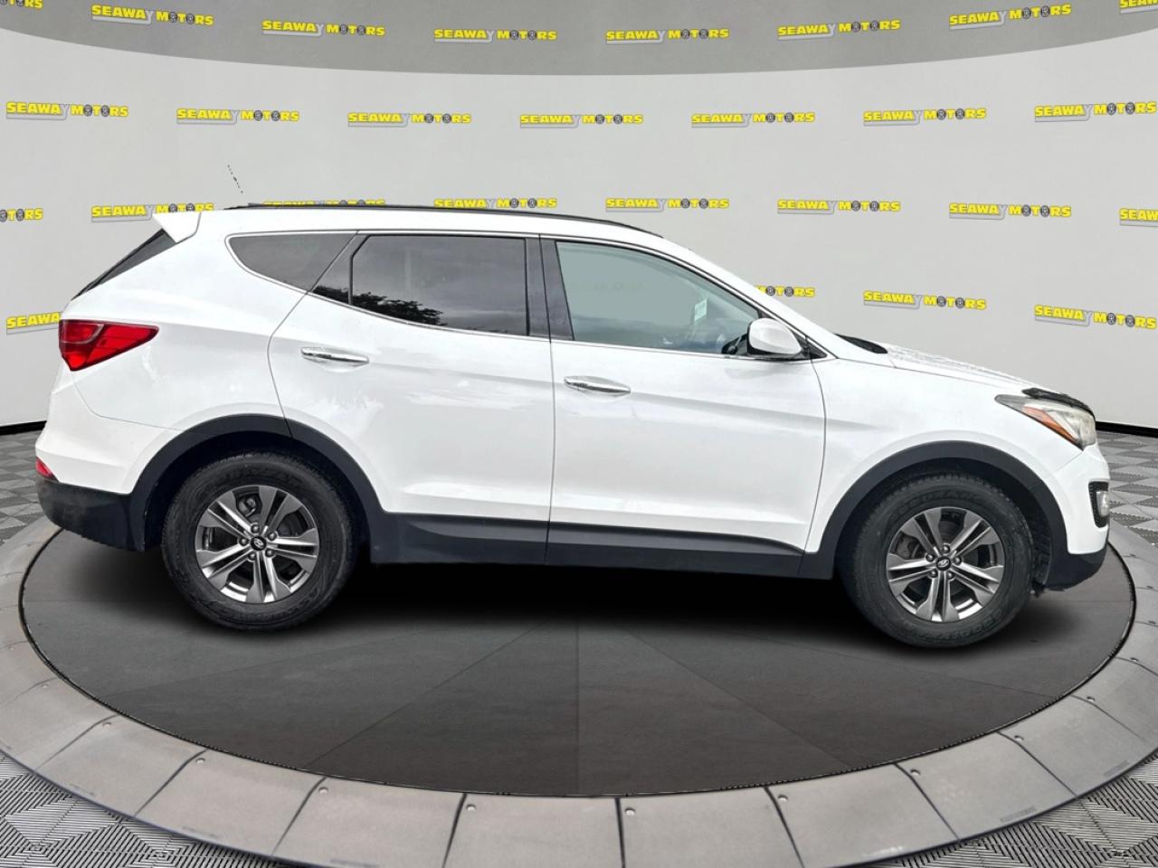 2016 Hyundai Santa Fe Sport Base - Photo #2