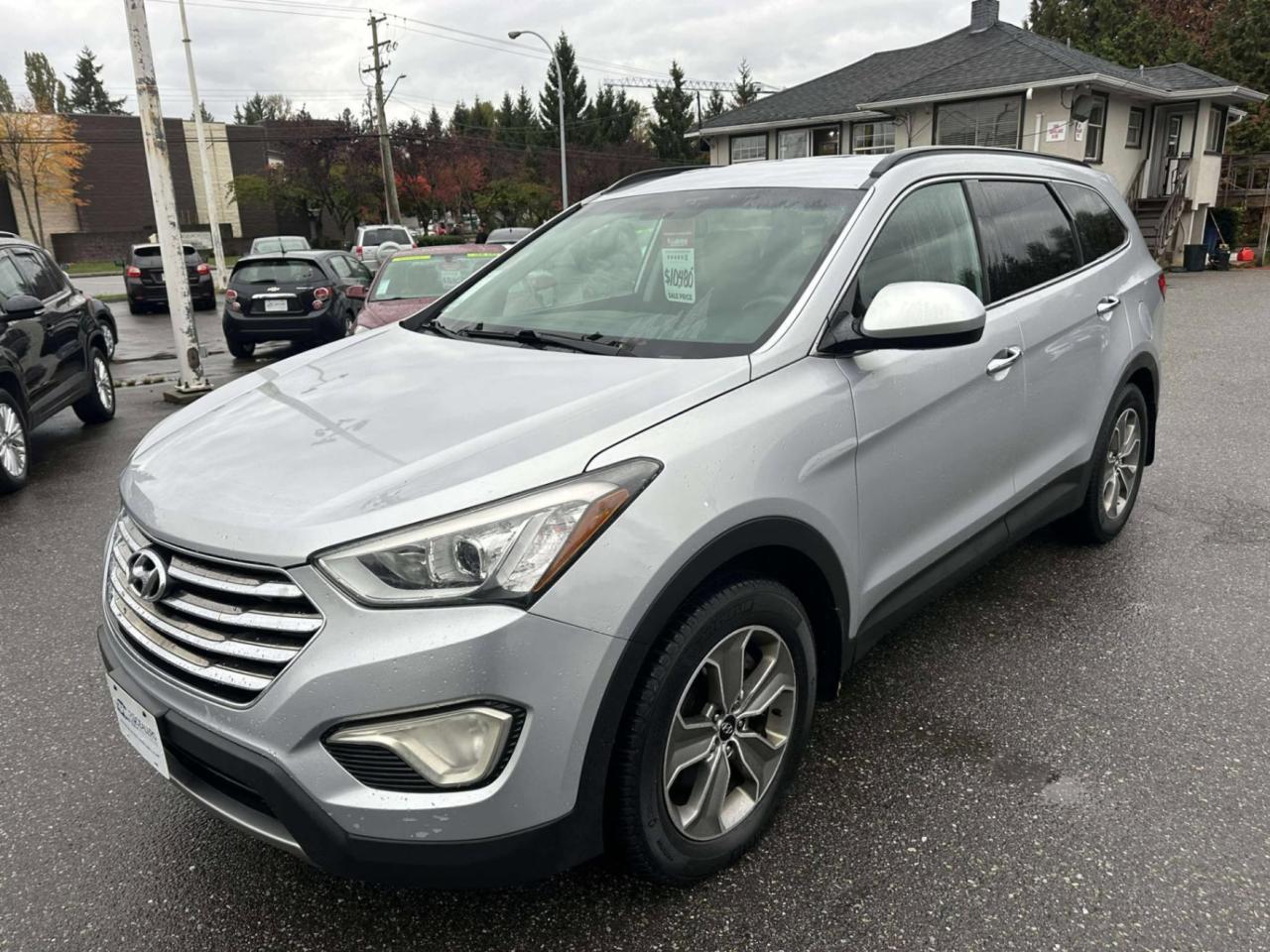 Used 2013 Hyundai Santa Fe FWD 4DR 3.3L AUTO XL for sale in Surrey, BC