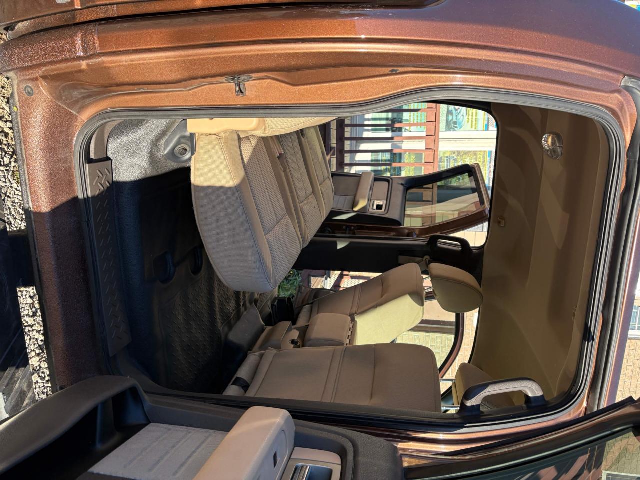 2011 Ford F-150 4WD SUPERCREW 145" XLT Photo