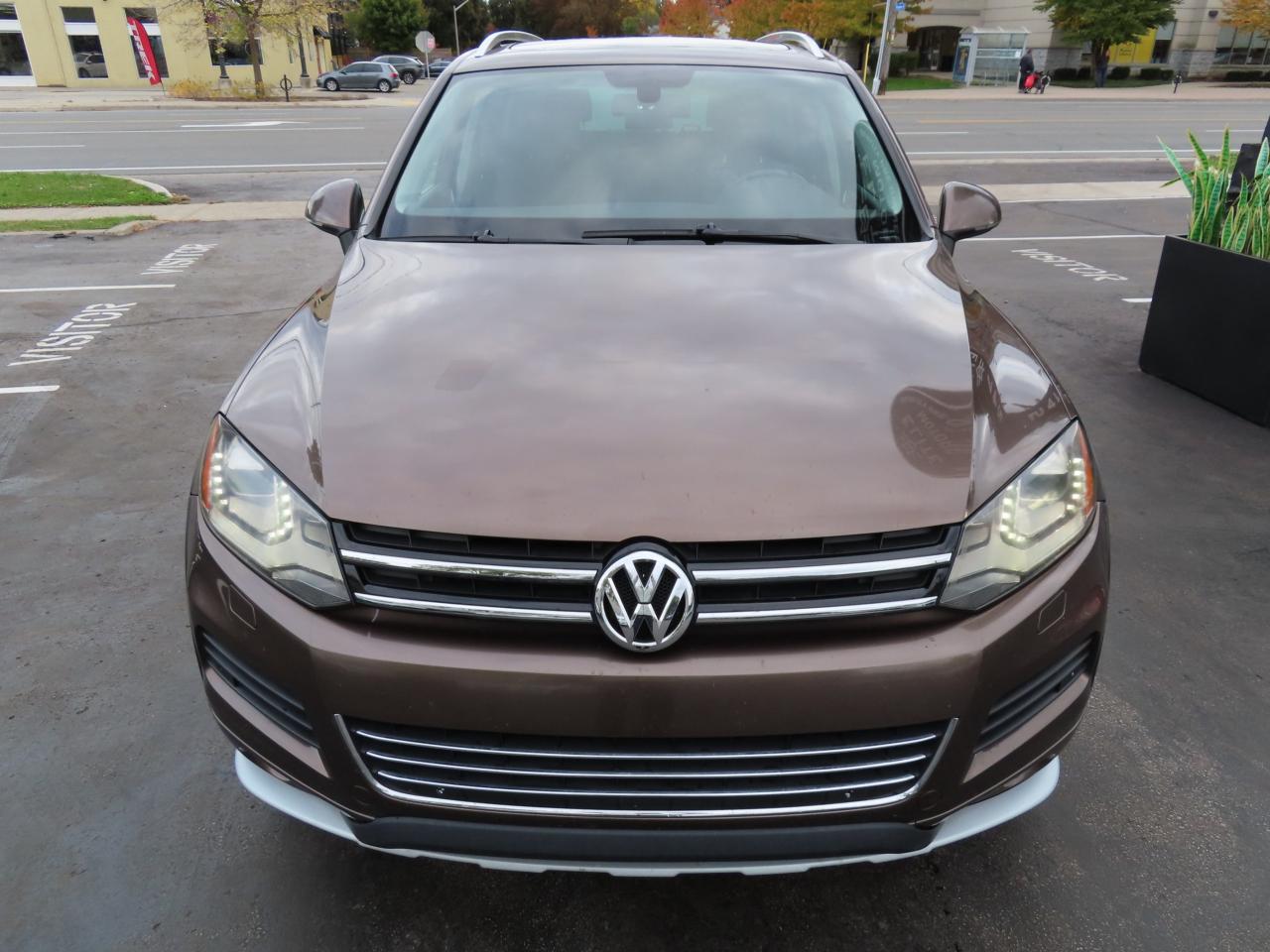 2011 Volkswagen Touareg TDI - DIESEL - LEATHER - SUNROOF !! Photo4