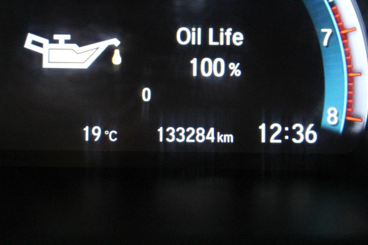 2020 Honda Civic LX UPGRADED RIMS - CLOTH UPHOLSTERY - HEATED FRONT SEATS - CAR STARTER Photo