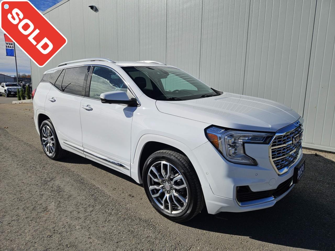 Used 2024 GMC Terrain Denali One Owner | AWD | Leather | Navigation | 19