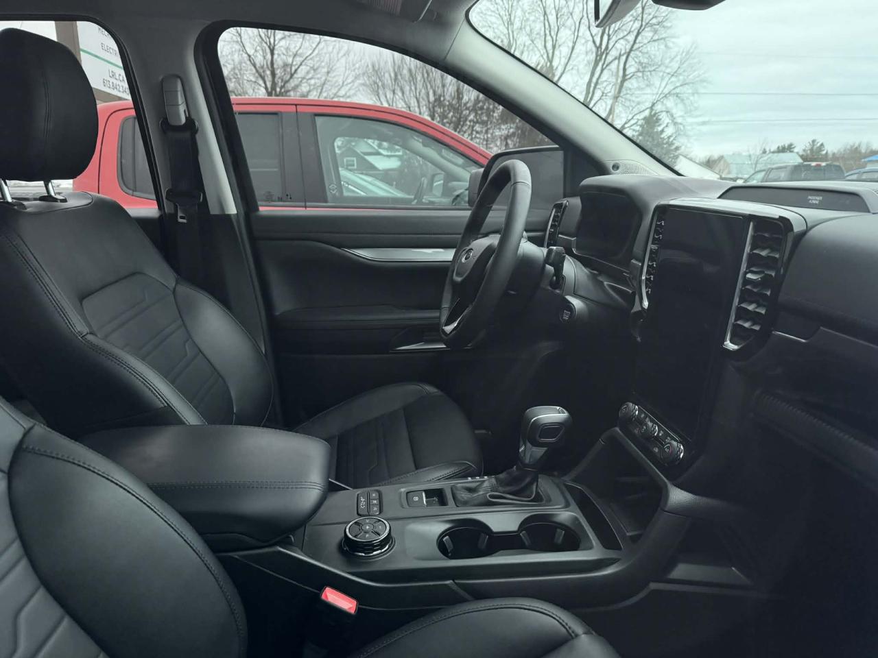 2025 Ford Ranger Lariat Photo2