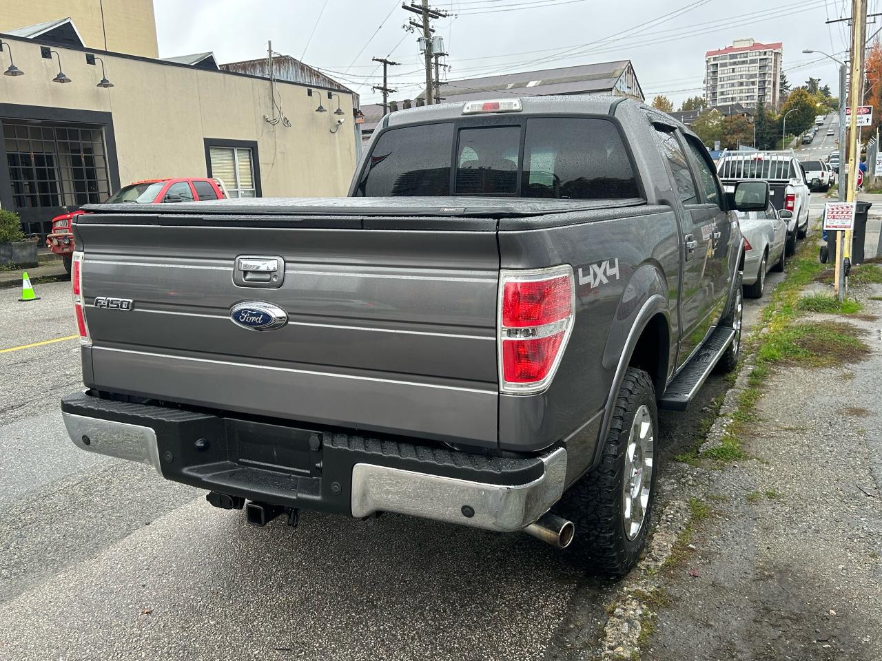 2012 Ford F-150 Lariat - Photo #6
