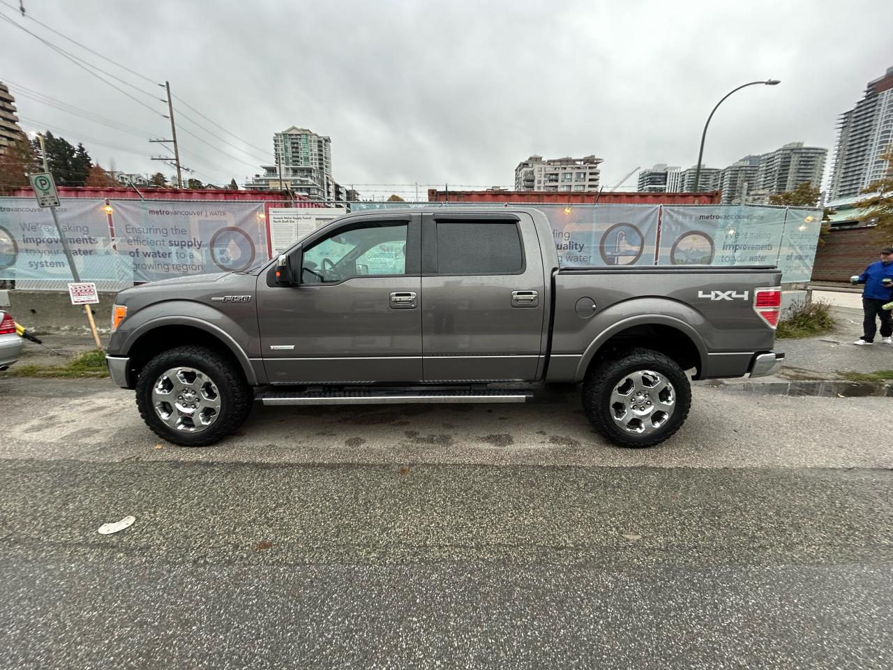 2012 Ford F-150 Lariat - Photo #3