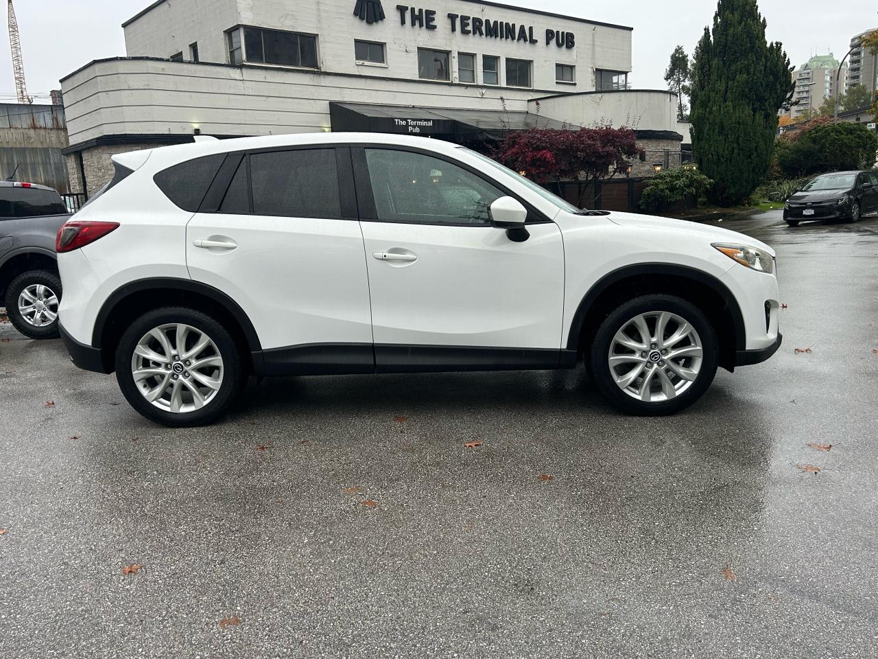 2014 Mazda CX-5 GT - Photo #5