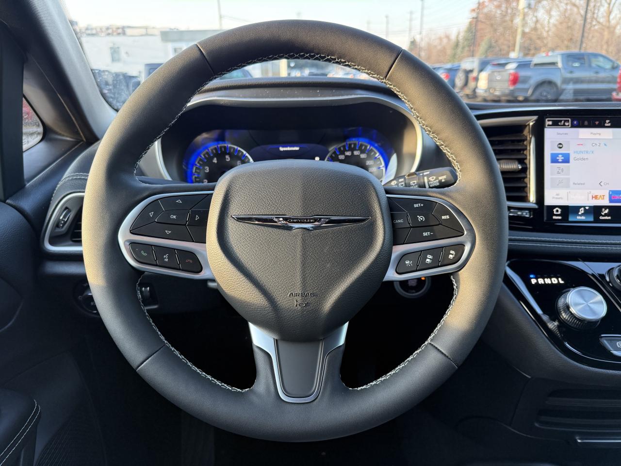 2026 Chrysler Pacifica Select FWD Photo