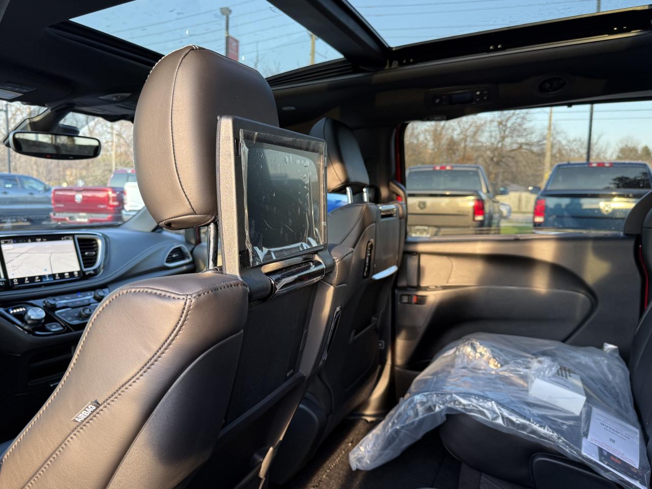 2026 Chrysler Pacifica Select FWD Photo