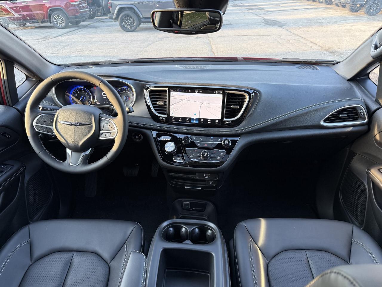 2026 Chrysler Pacifica Select FWD Photo