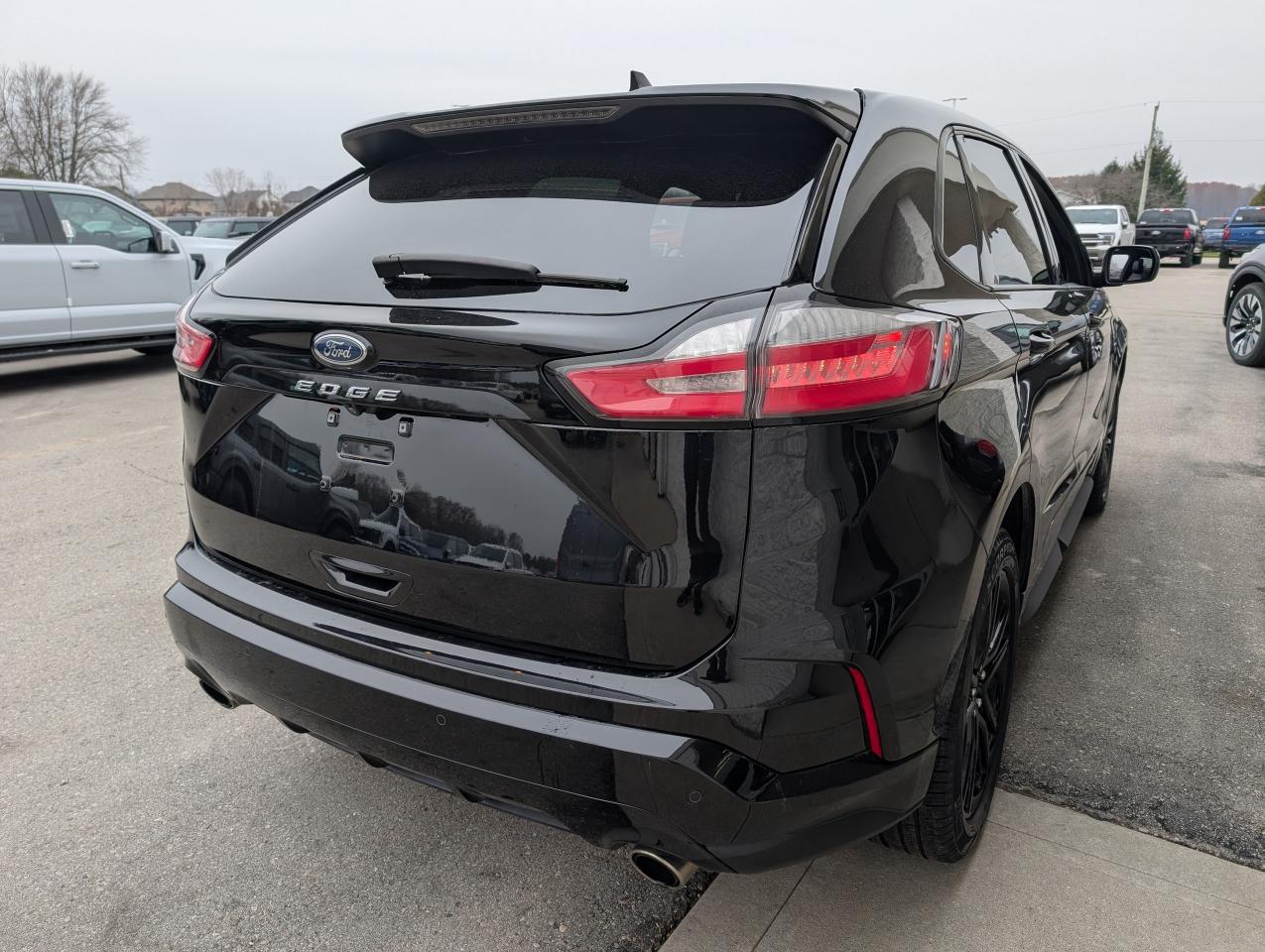 2021 Ford Edge ST Line Photo