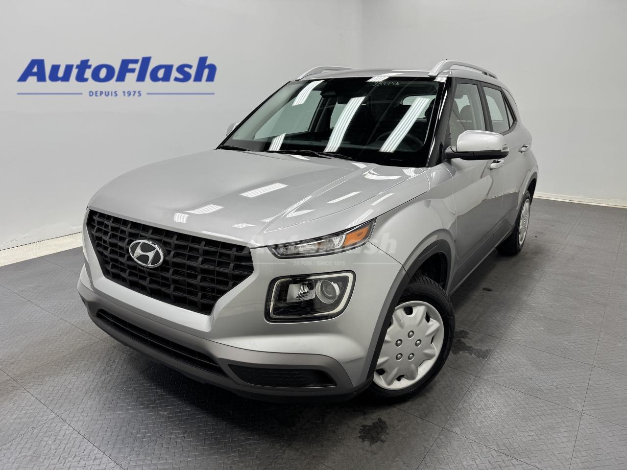 Used 2023 Hyundai Venue PREFERRED, CARPLAY, SIÈGES + VOLANT CHAUFFANTS for sale in Saint-Hubert, QC