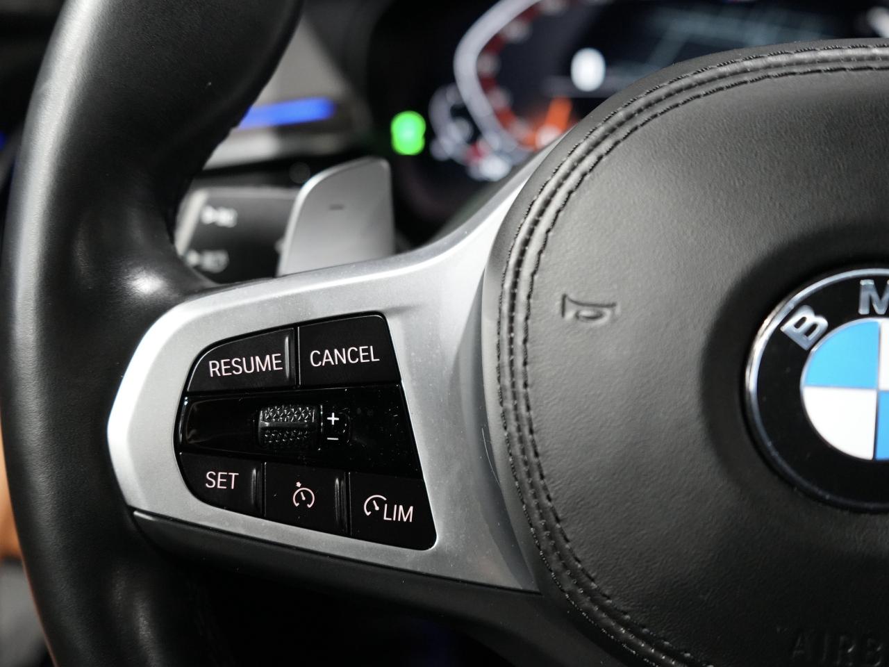 2022 BMW 5 Series 530i xDrive/ROOF/HUD/HARMAN K/INTELLIGENT SAFETY Photo