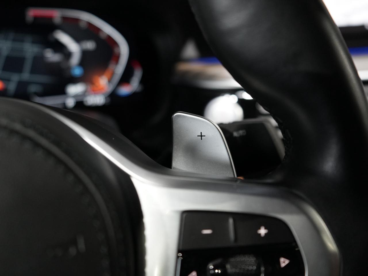 2022 BMW 5 Series 530i xDrive/ROOF/HUD/HARMAN K/INTELLIGENT SAFETY Photo