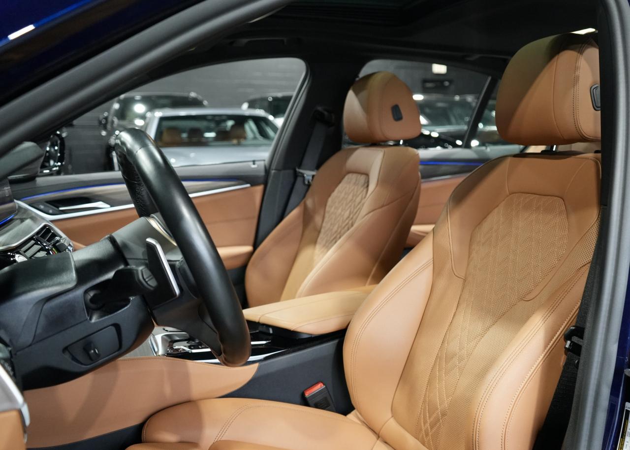 2022 BMW 5 Series 530i xDrive/ROOF/HUD/HARMAN K/INTELLIGENT SAFETY Photo