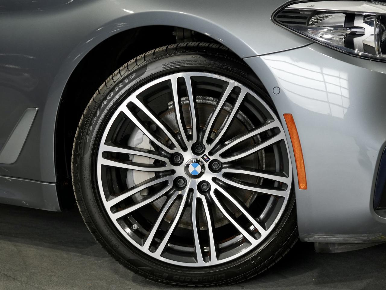 2020 BMW 5 Series 530i xDrive M SPORT/CAM/DRIVE ASSIST/NO ACCIDENTS Photo