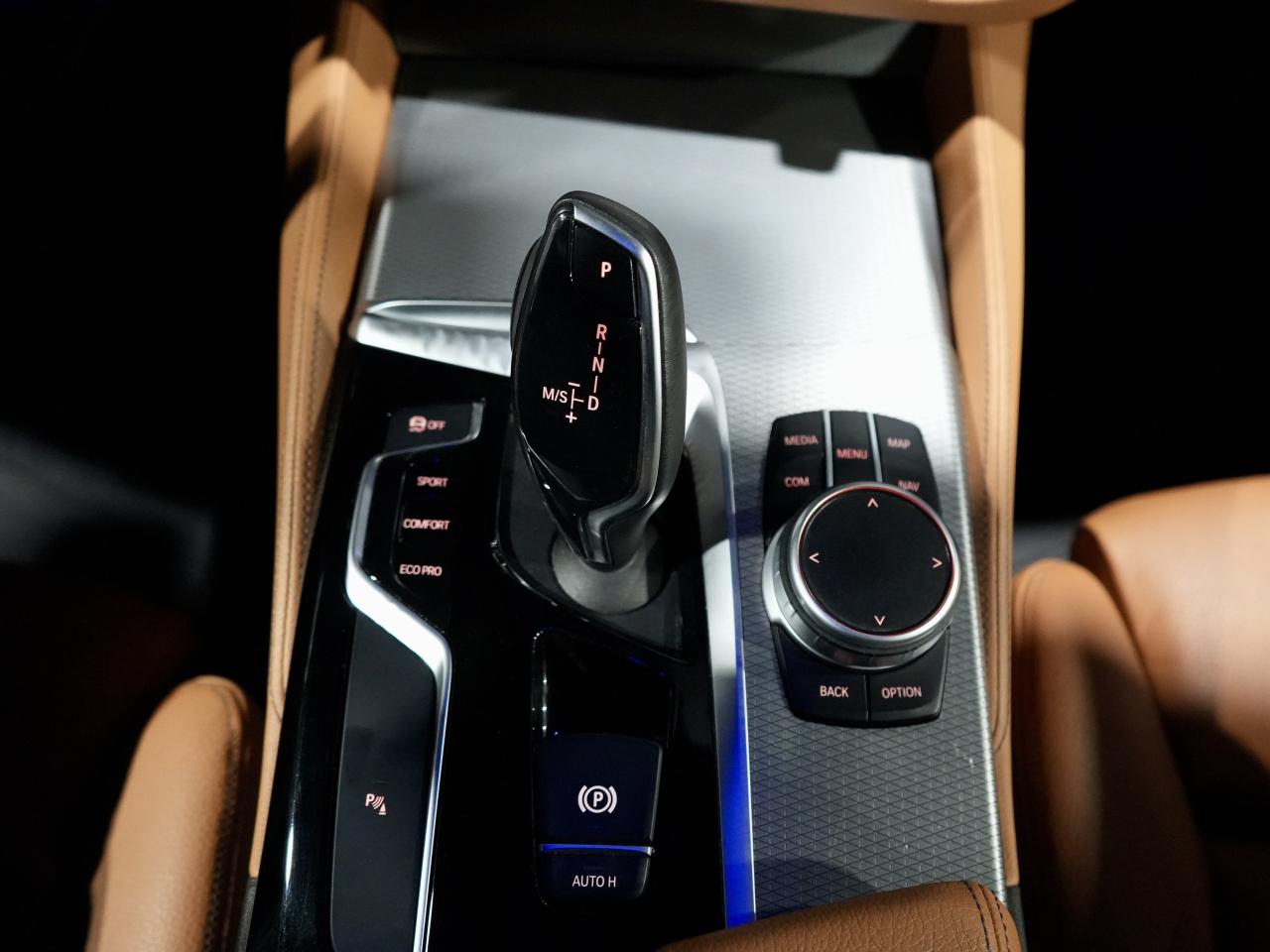 2020 BMW 5 Series 530i xDrive M SPORT/CAM/DRIVE ASSIST/NO ACCIDENTS Photo