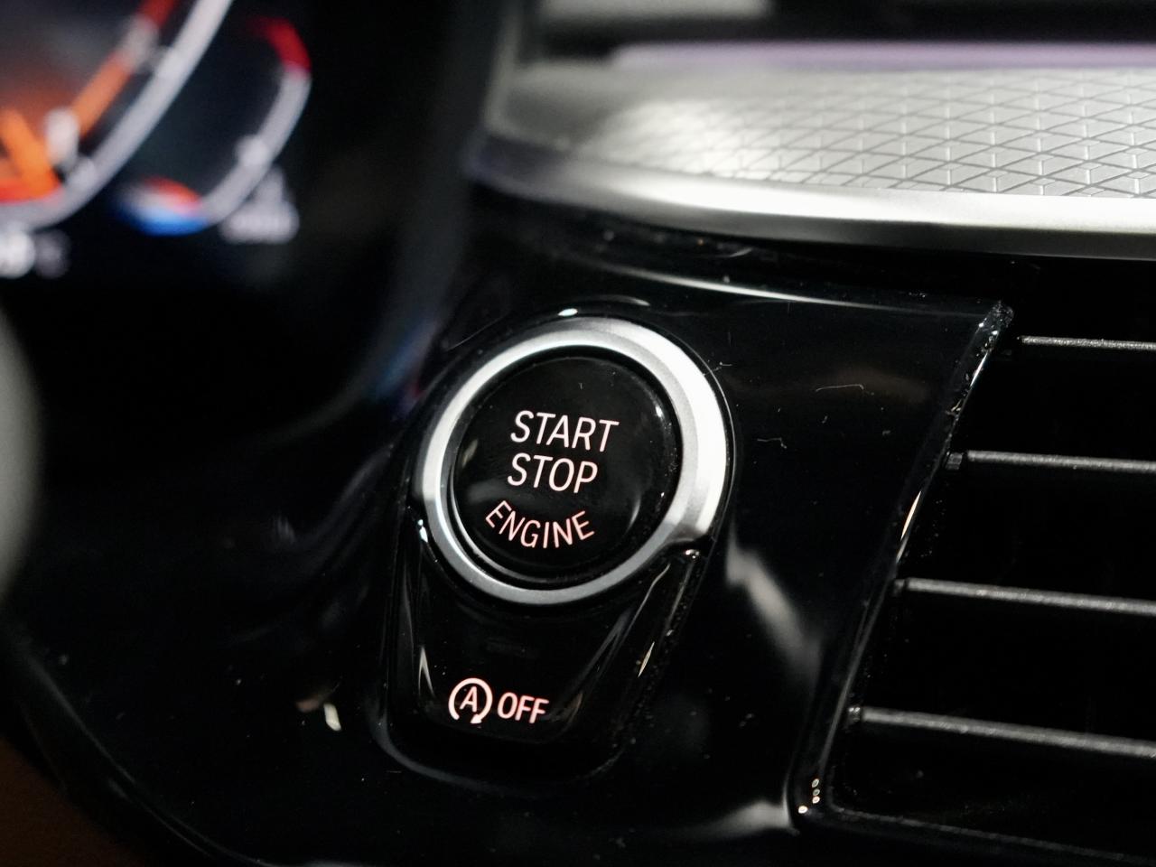 2020 BMW 5 Series 530i xDrive M SPORT/CAM/DRIVE ASSIST/NO ACCIDENTS Photo