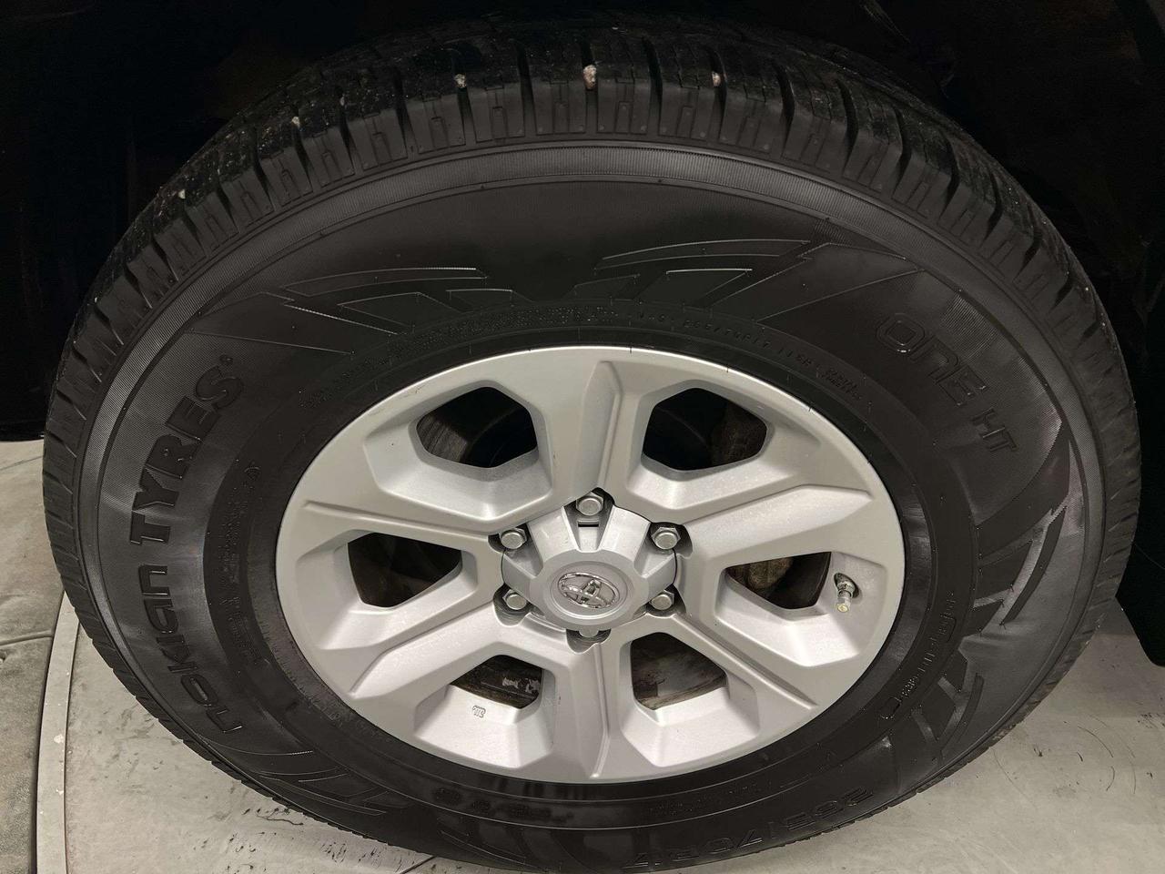 2019 Toyota 4Runner 4X4 | 7-PASS | HTD LEATHER | SUNROOF |NAV | ALLOYS Photo