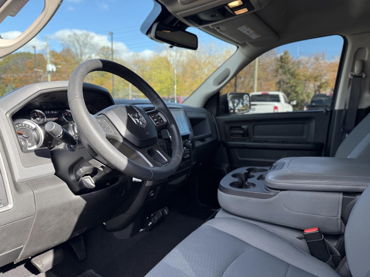 2019 RAM 1500 Classic ST 4x4 Crew Cab 5'7  Box | NAVIGATION | Photo
