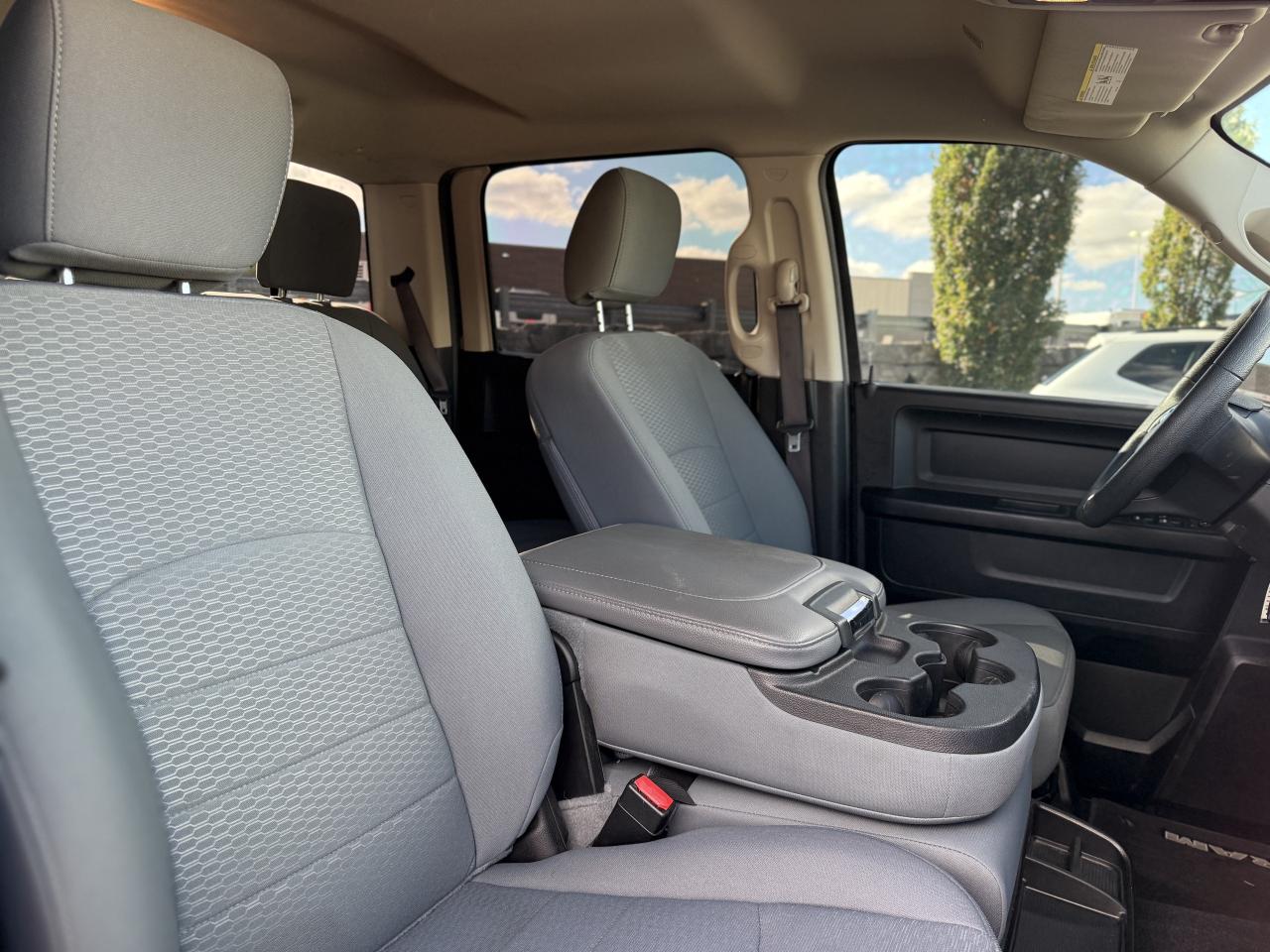 2019 RAM 1500 Classic ST 4x4 Crew Cab 5'7  Box | NAVIGATION | Photo