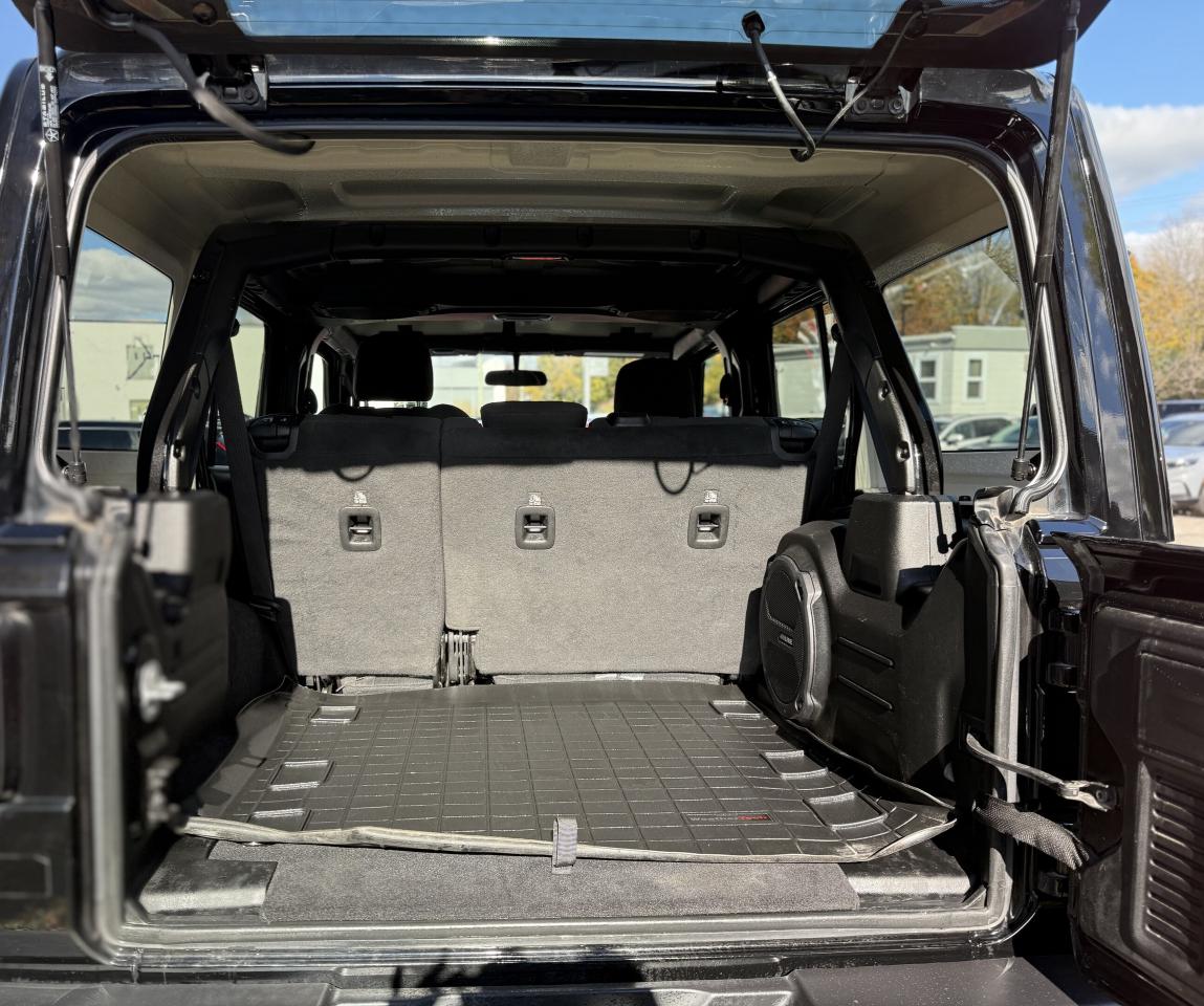 2021 Jeep Wrangler Unlimited Rubicon 4x4  | APPLE CARPLAY | Photo