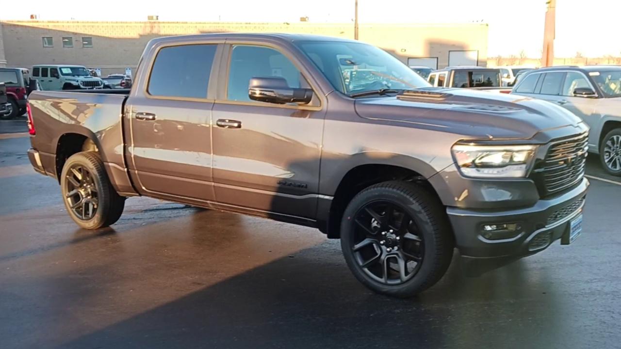 2024 RAM 1500 CREW CAB/NIGHT EDITION/REBEL 12 Photo