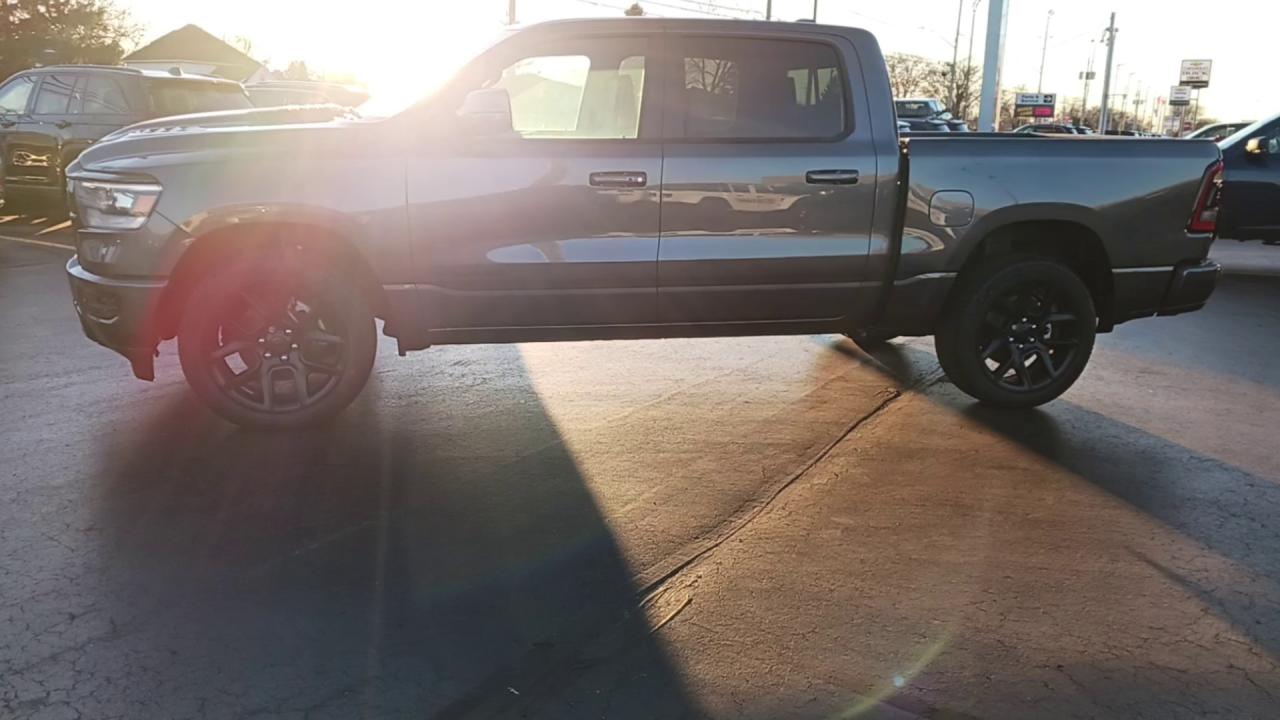 2024 RAM 1500 CREW CAB/NIGHT EDITION/REBEL 12 Photo
