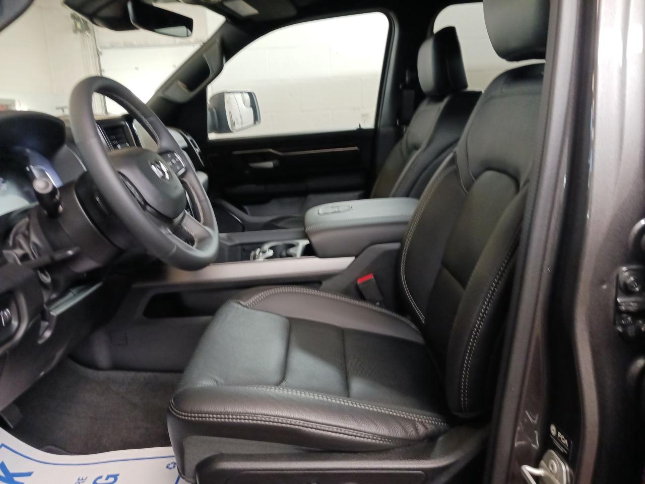 2024 RAM 1500 CREW CAB/NIGHT EDITION/REBEL 12 Photo