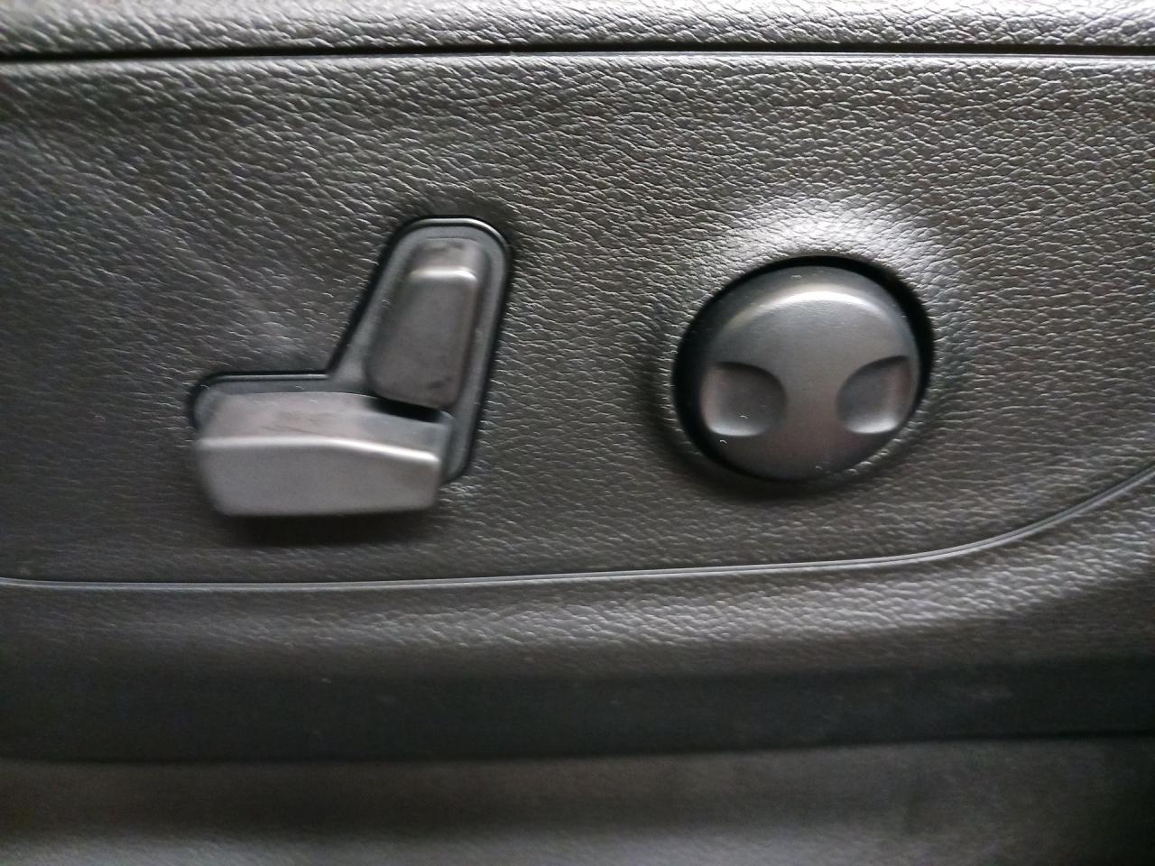 2024 RAM 1500 CREW CAB/NIGHT EDITION/REBEL 12 Photo