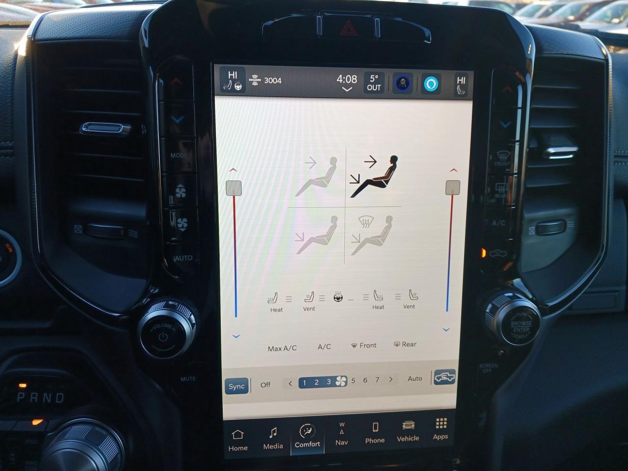 2024 RAM 1500 CREW CAB/NIGHT EDITION/REBEL 12 Photo