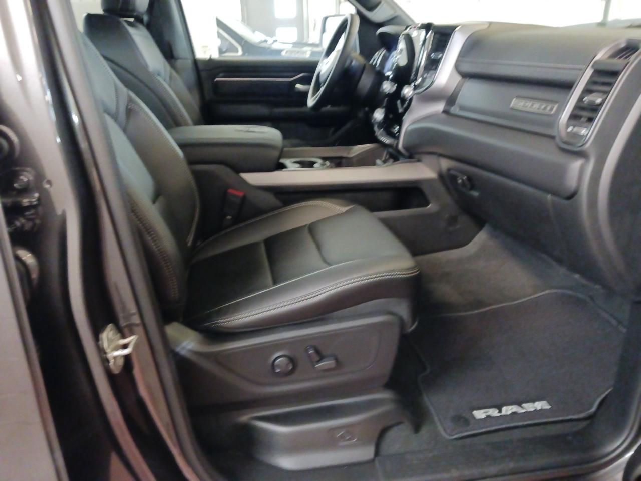 2024 RAM 1500 CREW CAB/NIGHT EDITION/REBEL 12 Photo