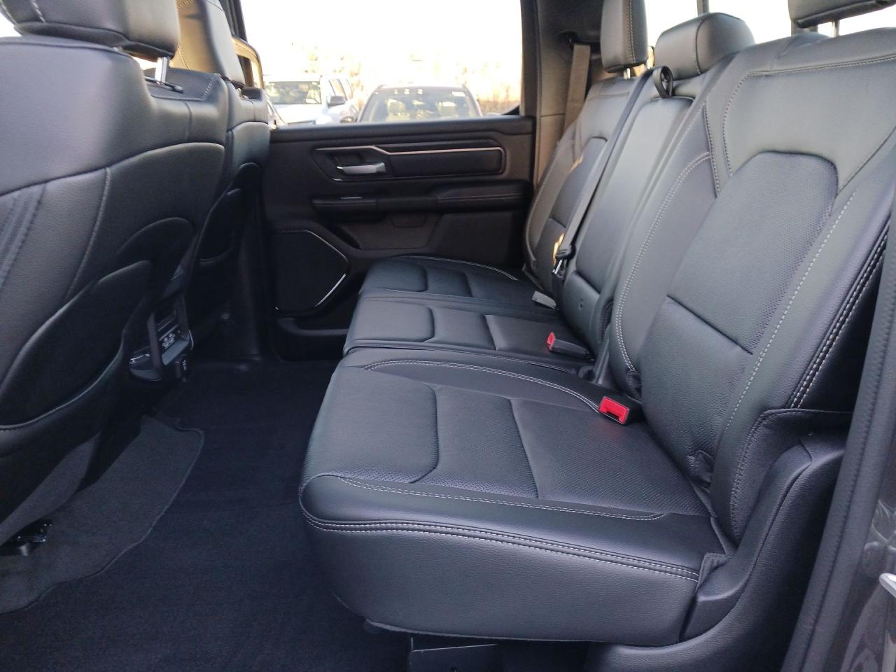 2024 RAM 1500 CREW CAB/NIGHT EDITION/REBEL 12 Photo