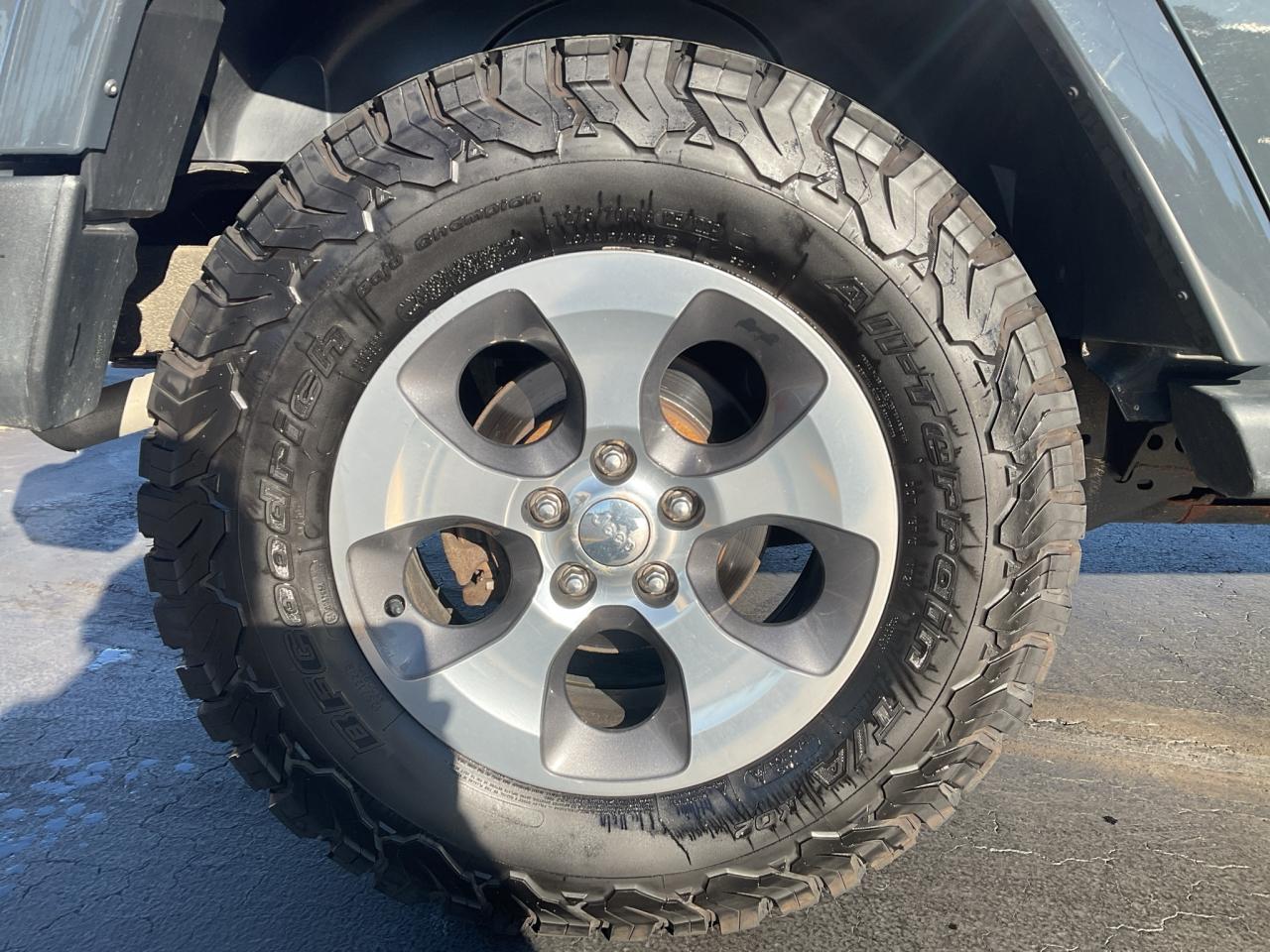 2018 Jeep Wrangler SELLING AS IS /NAV / RMT START / BLUETOOTH Photo4