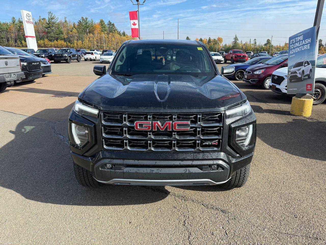 2024 GMC Canyon AT4 Photo1