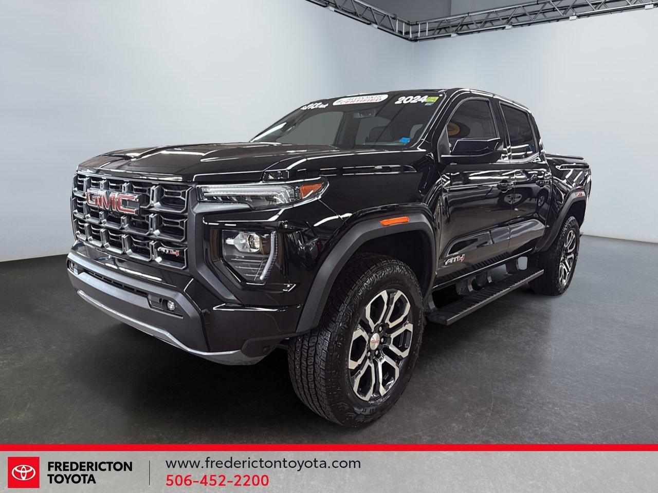 2024 GMC Canyon AT4 Photo0