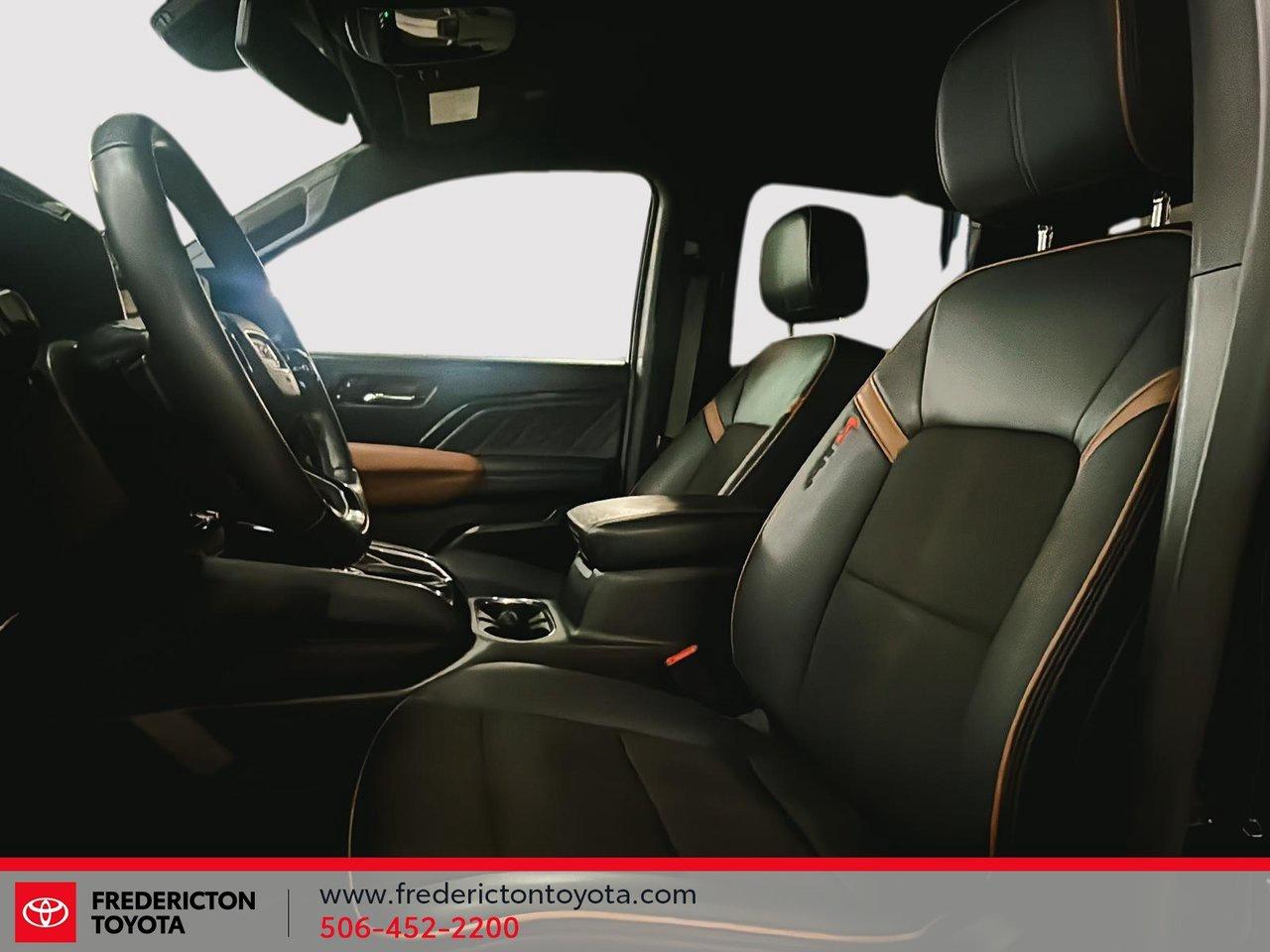 2024 GMC Canyon AT4 Photo