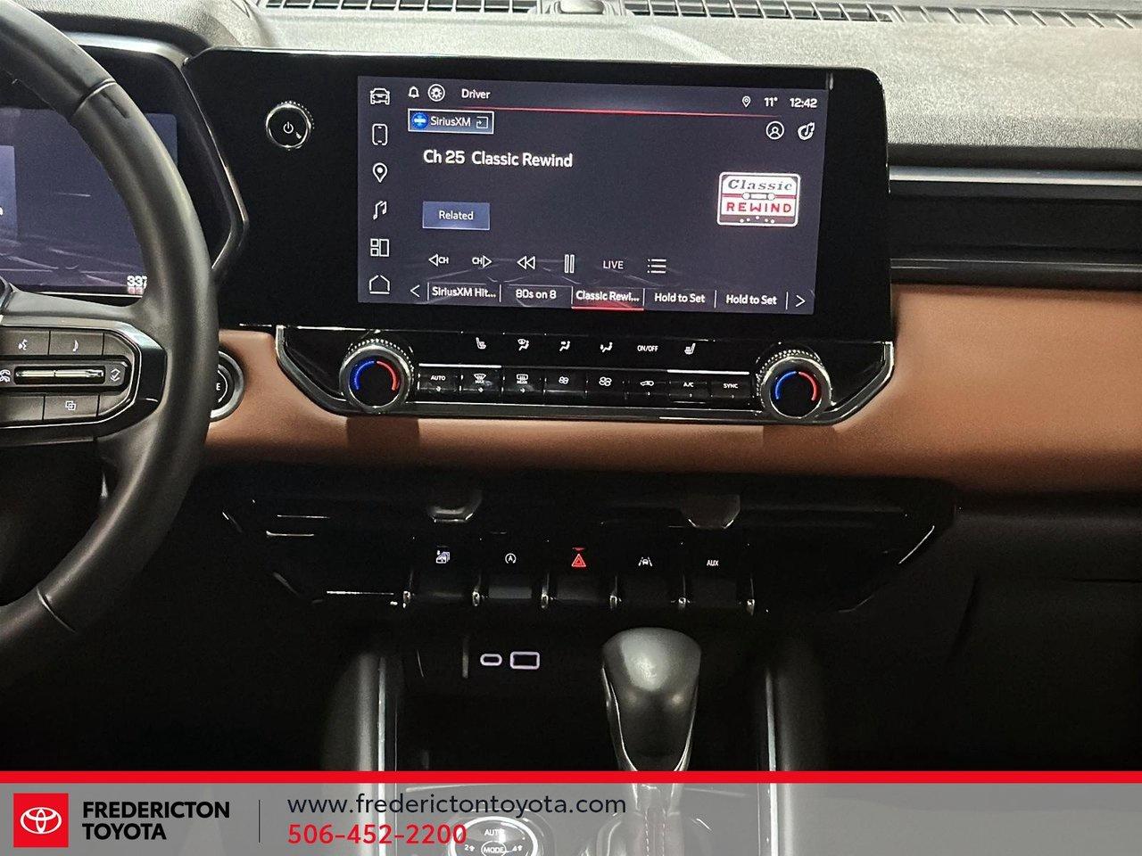 2024 GMC Canyon AT4 Photo