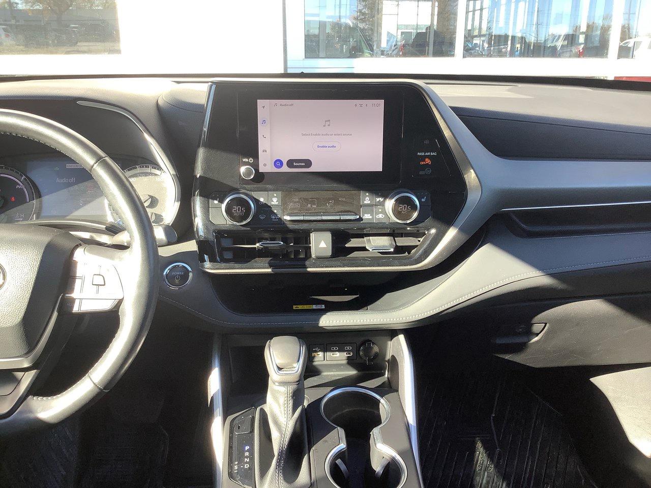 2023 Toyota Highlander HYBRID XLE Photo