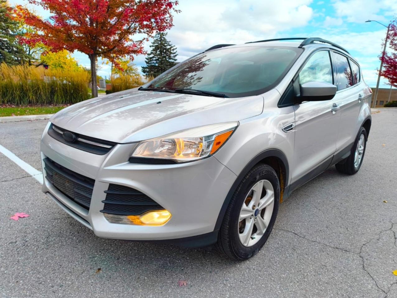 Used 2014 Ford Escape SE 4dr 4x4 Automatic for sale in Mississauga, ON