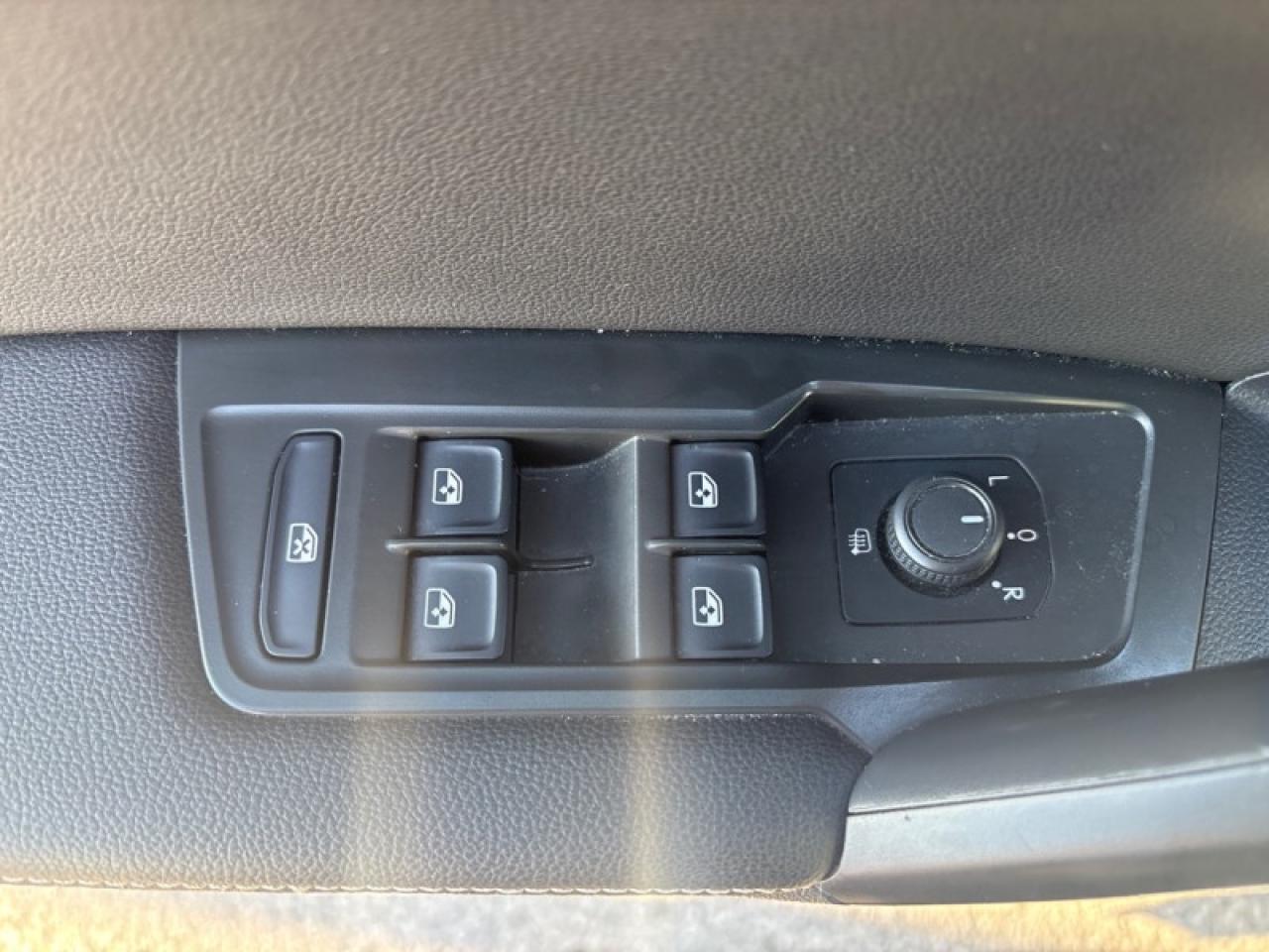 2024 Volkswagen Tiguan TRENDLINE  - Heated Seats Photo